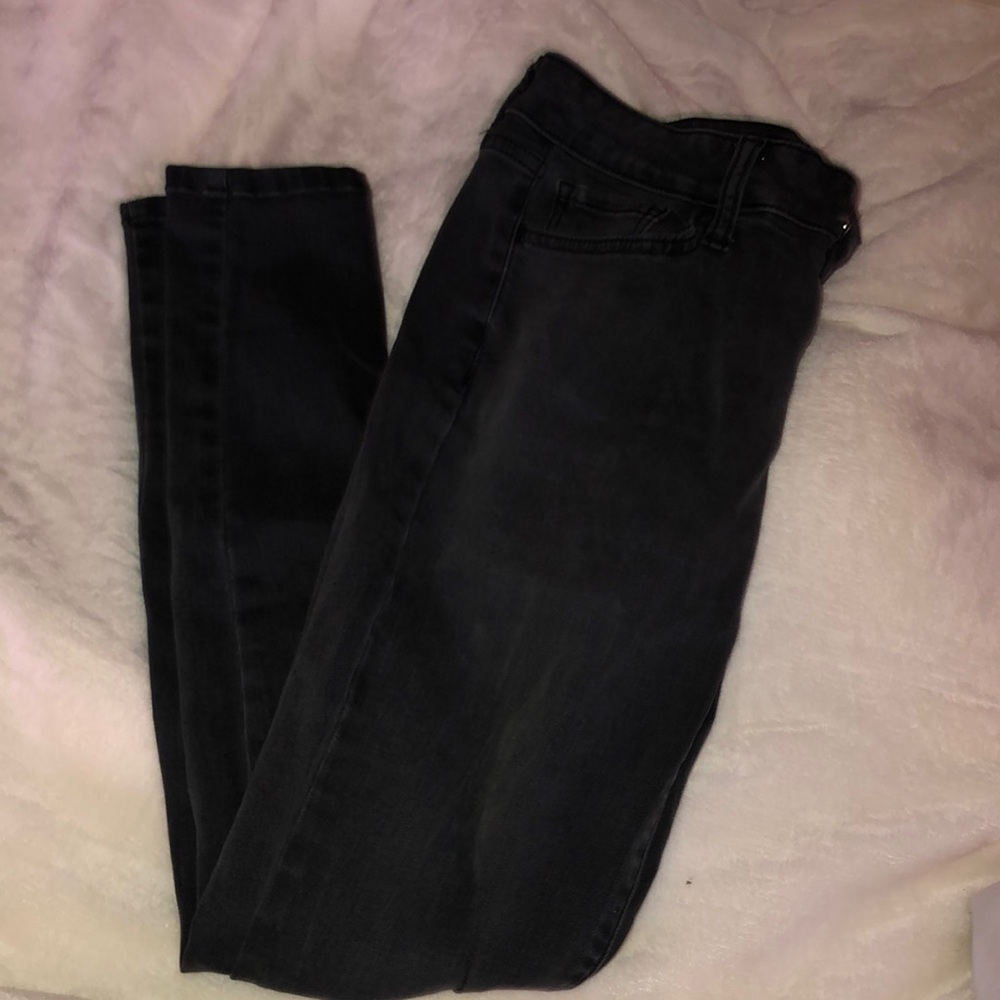 arizona skinny jeans. black